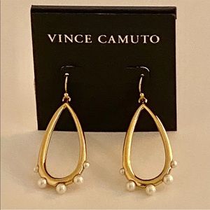 NWT Vince Camuto Dangle Earrings
